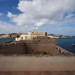 Mariette - Large Terrace - Grand Harbour View *