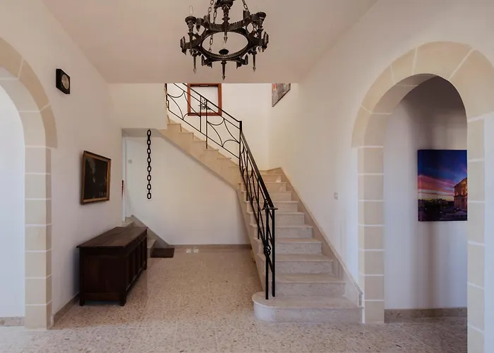 Mariette - Large Terrace - Grand Harbour View