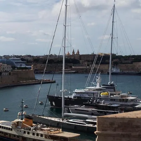 Nyaraló Mariette - Large Terrace - Grand Harbour View Birgu