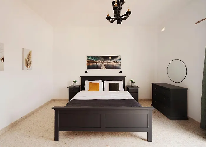 Mariette - Large Terrace - Grand Harbour View